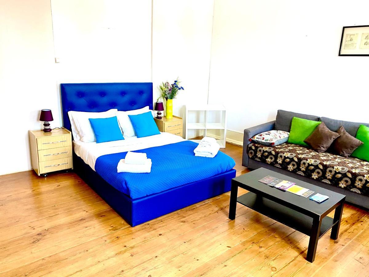 ליסבון Classic Chiado 1 - Central Guest House Room With Shared Bathroom מראה חיצוני תמונה
