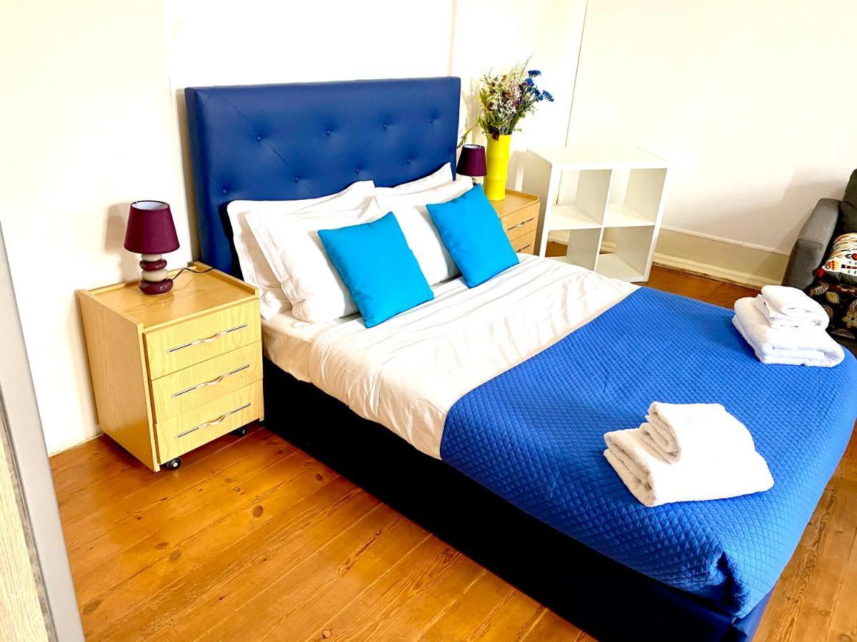 ליסבון Classic Chiado 1 - Central Guest House Room With Shared Bathroom מראה חיצוני תמונה